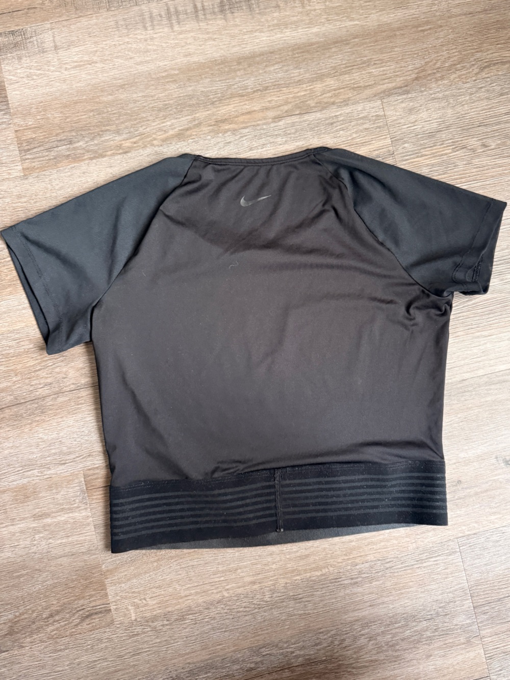 Nike Pro Black Short-Sleeve Athletic Cropped Tee